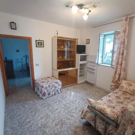 La Dimora Dei Gabbiani Holiday home *