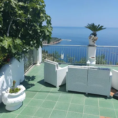 La Dimora Dei Gabbiani Holiday home *